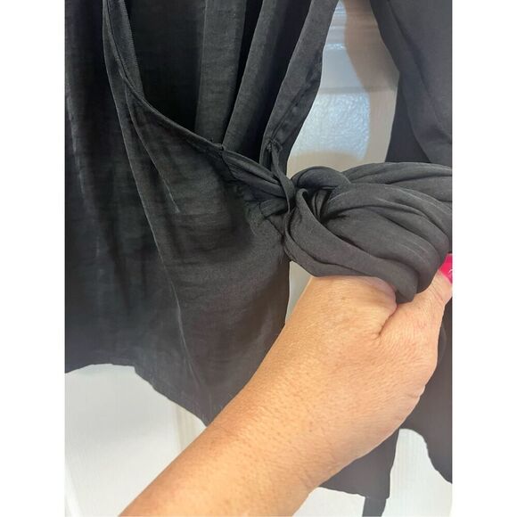 Cupcakes & Cashmere Black Tiered Sleeve Wrap Whimsigoth Top sz L - Picture 4 of 7